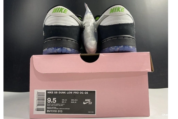 Staple Dunk Panda SB Pigeon Low BV1310-013 Nike 0223